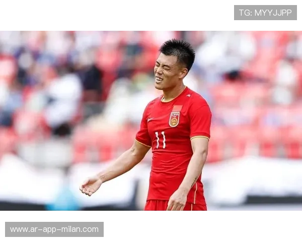 大连名宿队3-2击败港星队！刘殿座、谭龙状态不减，刘殿座转会大连人