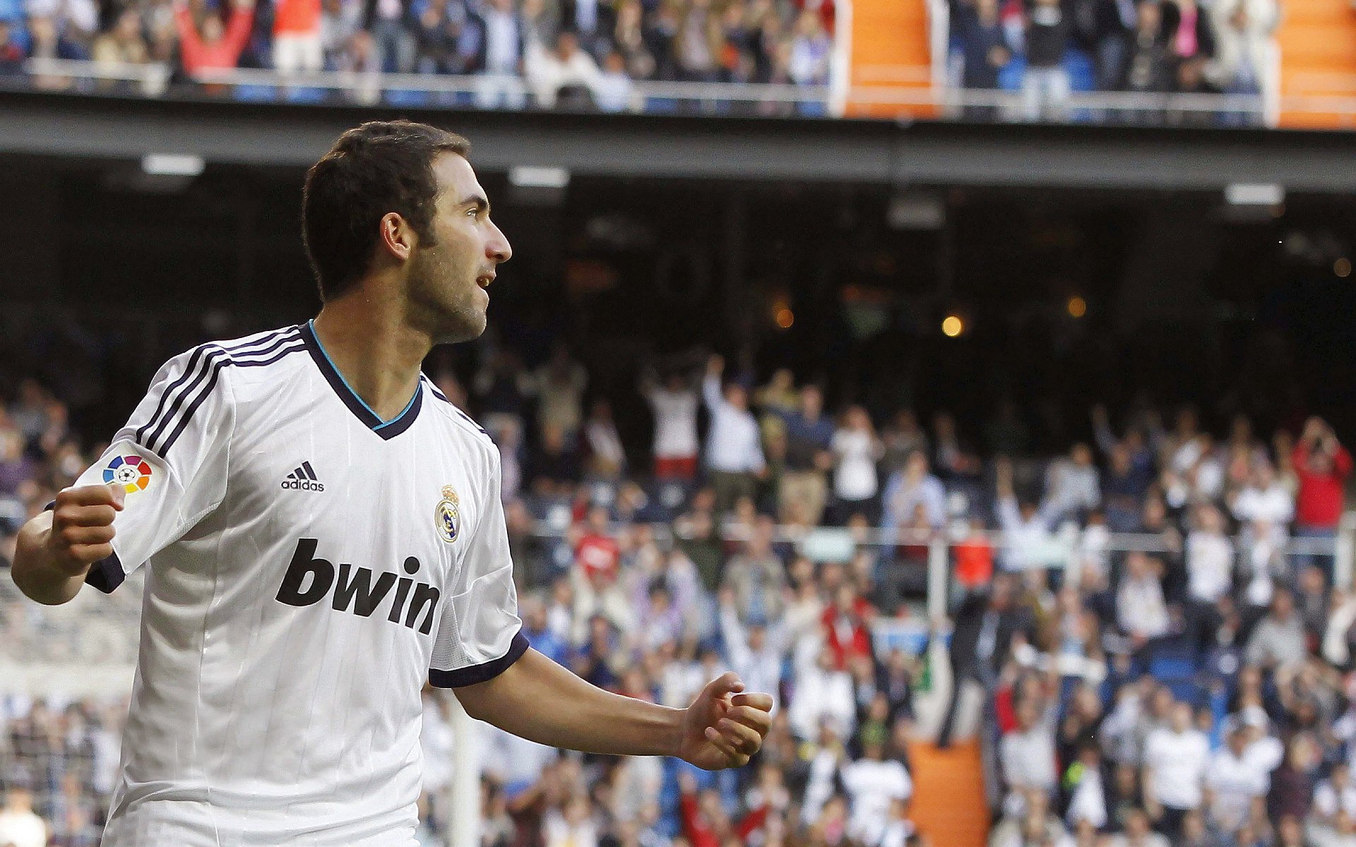 米兰体育登陆-西甲球队利用热区分析优化防守阵型布局，西甲防守强度